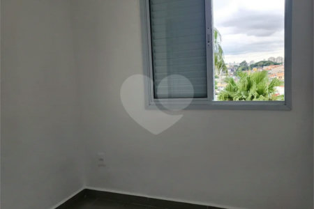 Casa à venda com 2 quartos, sendo 1 suíte, no condomínio Residencial Sanches, São Paulo - SP
