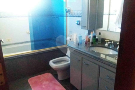Casa para alugar com 4 quartos, sendo 2 suítes, em Campo Grande, São Paulo, SP