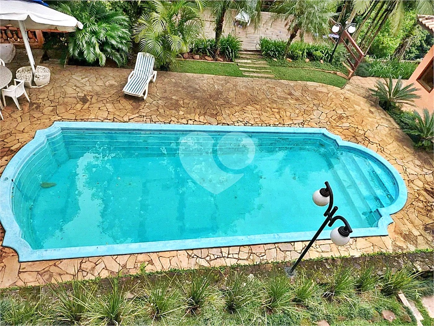 Casa à venda com 4 quartos, sendo 2 suítes, no condomínio Parque Imperial da Cantareira, Mairiporã - SP