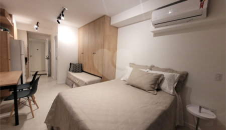 Apartamento à venda ou para alugar com 1 quarto em Pinheiros, São Paulo, SP