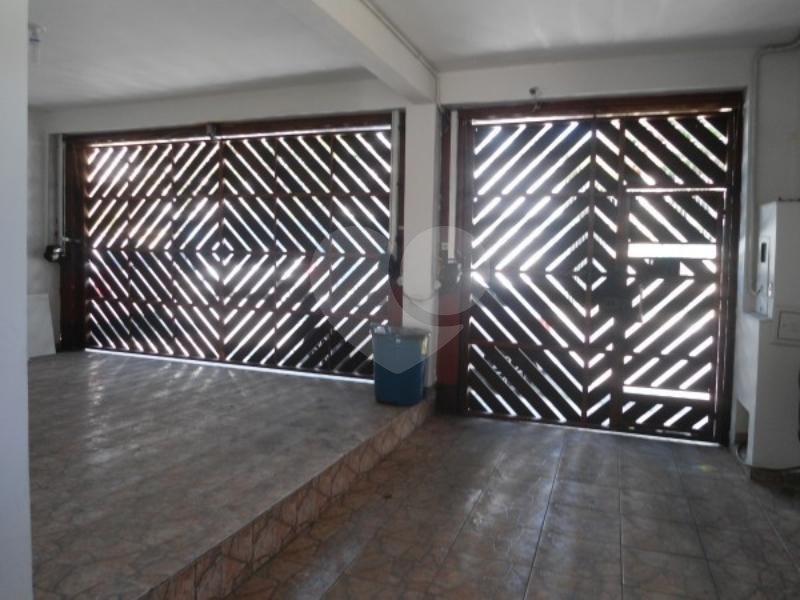Casa à venda com 3 quartos, sendo 1 suíte, em Jardim Oriental, São Paulo, SP