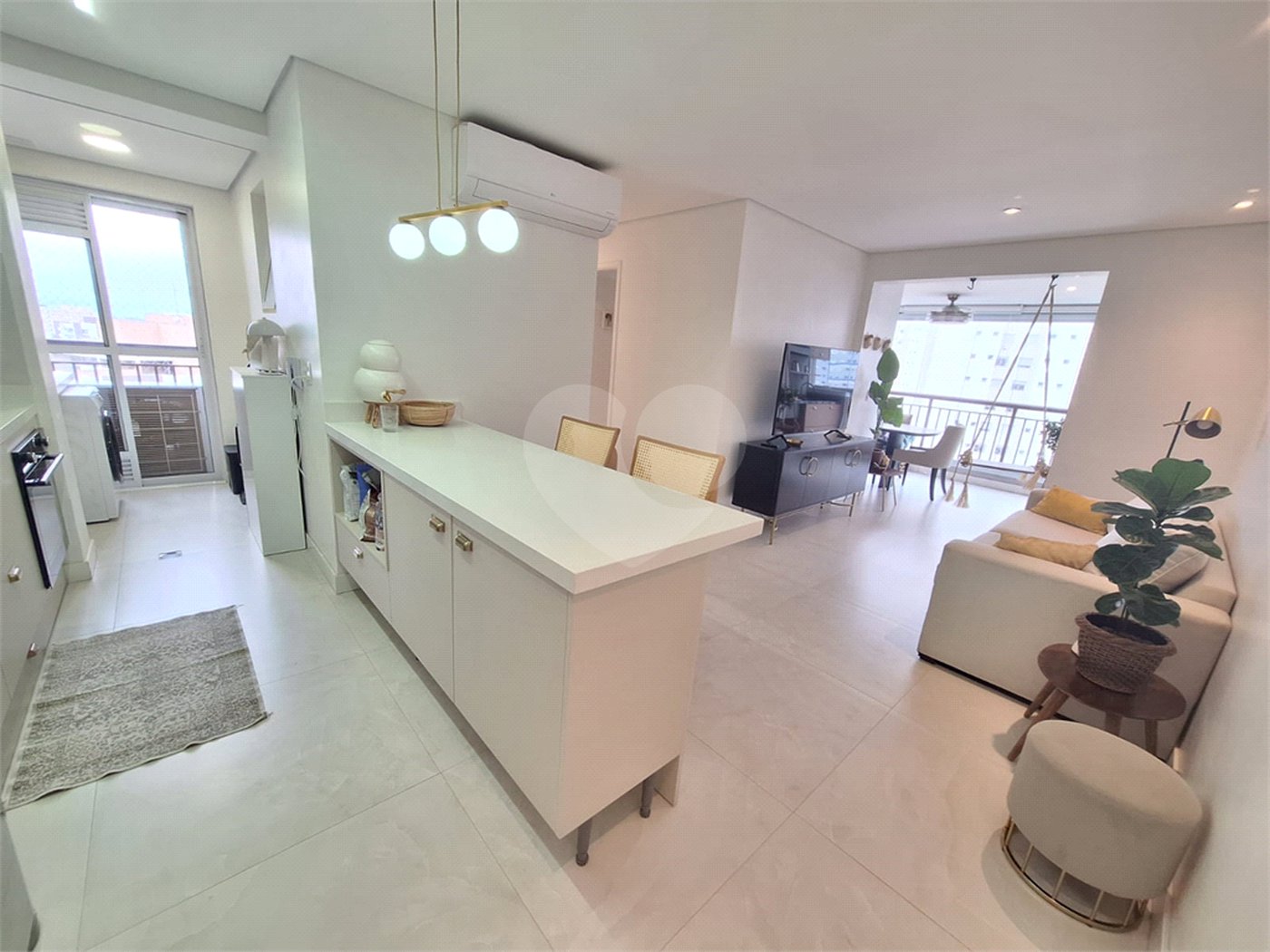 Apartamento à venda com 3 quartos, sendo 1 suíte,  em Vila Andrade, São Paulo, SP