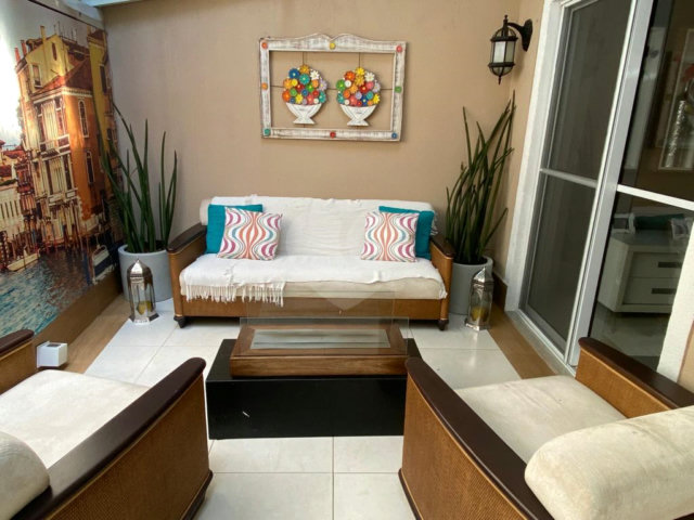 Casa à venda com 4 quartos, sendo 2 suítes,  no condomínio Sunríse, São Paulo - SP