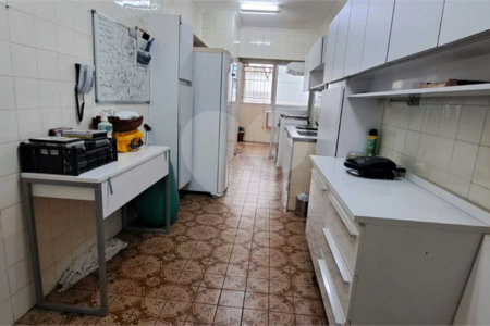 Apartamento à venda com 3 quartos, sendo 1 suíte, em MOEMA, São Paulo, SP