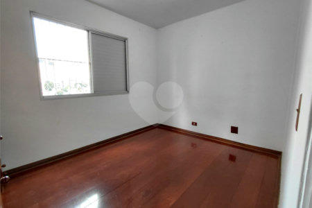 Apartamento à venda com 3 quartos, sendo 1 suíte, em Santa Teresinha, São Paulo, SP