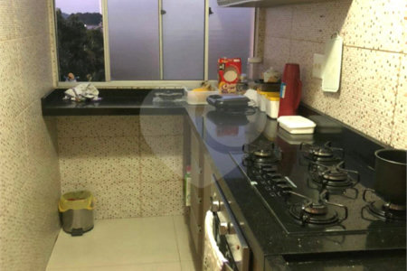 Apartamento à venda com 2 quartos em Jardim Dayse, Ferraz de Vasconcelos, SP
