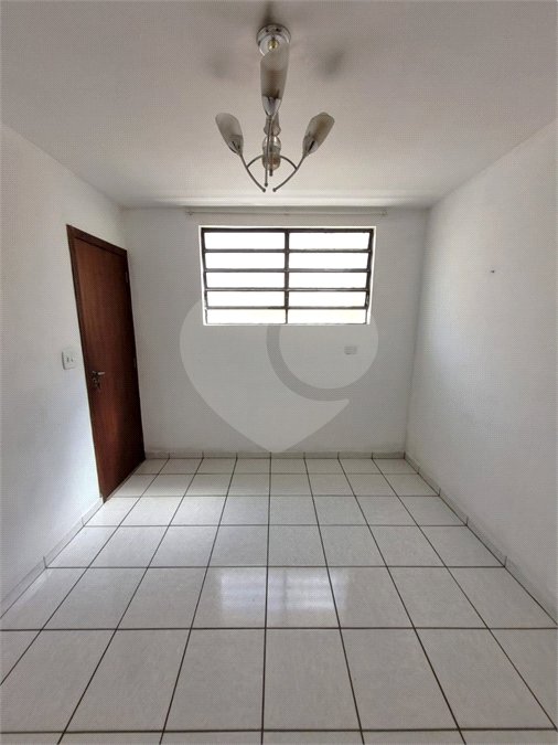 Sobrado à venda com 3 quartos, sendo 1 suíte,  em Jardim Ester Yolanda, São Paulo, SP