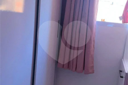 Apartamento de 2 quartos, mobiliado, à venda no bairro de Arthur Alvim