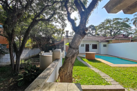 Terreno à venda com 1 suíte em Interlagos, São Paulo, SP