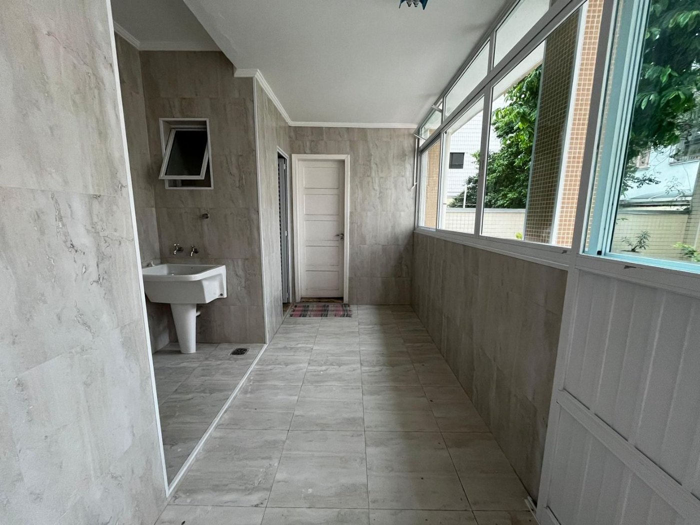 Sobrado com 3 dormitórios à venda, 152 m² por R$ 1.700.000,00 - Embaré - Santos/SP