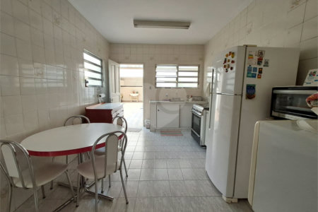 Casa à venda com 3 quartos em Água Branca, São Paulo, SP