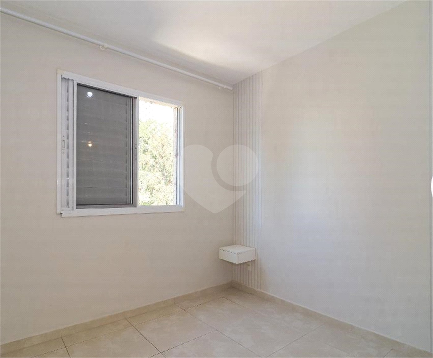Apartamento à venda com 3 quartos, sendo 1 suíte, em Parque Reboucas, São Paulo, SP