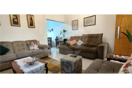 Casa Térrea à venda com 3 quartos, sendo 1 suíte, em Vila Maria Helena, Indaiatuba, SP