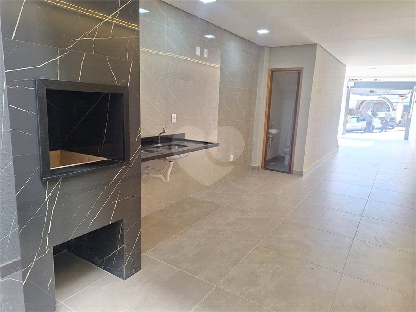 Sobrado à venda com 3 quartos, sendo 1 suíte, em Vila São Geraldo, São Paulo, SP