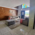 Casa à venda com 3 quartos, sendo 1 suíte,  em Recreio Maristela, Atibaia, SP