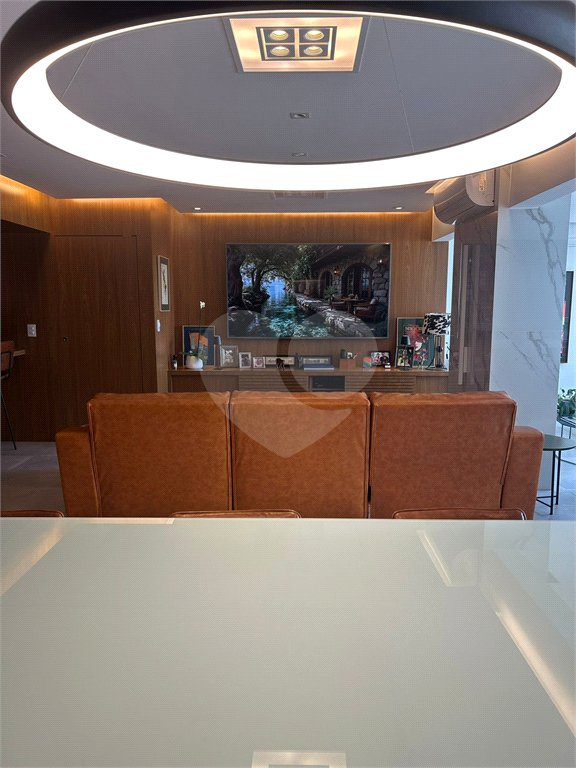 Apartamento à venda com 3 suítes em Barra Funda, São Paulo, SP