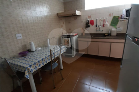 Sobrado à venda com 3 quartos, sendo 1 suíte, em Bosque da Saúde, São Paulo, SP