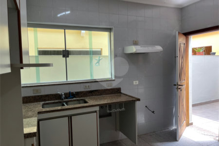 Sobrado à venda com 3 quartos, sendo 1 suíte, em Chácara Santo Antônio, São Paulo, SP
