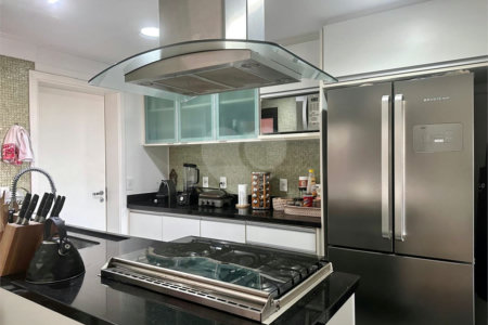 Apartamento à venda com 3 suítes em Jardim Vitória Régia, São Paulo, SP