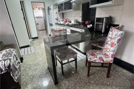 Casa à venda com 5 quartos em Vila Granada, São Paulo, SP