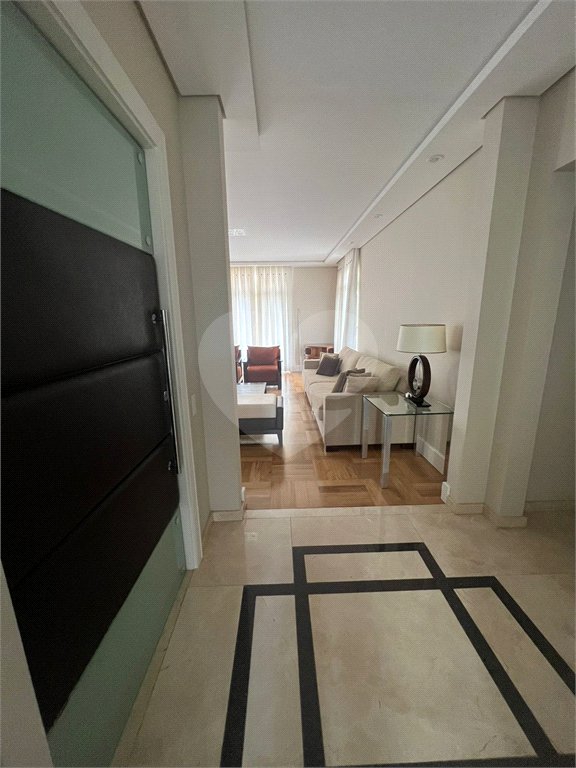Apartamento à venda com 4 quartos, sendo 2 suítes,  em Vila Oliveira, Mogi das Cruzes, SP