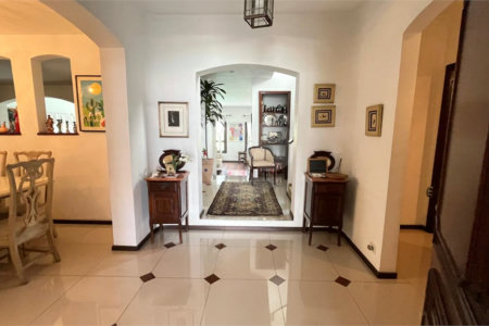 Casa à venda com 4 quartos, sendo 2 suítes, em Lar São Paulo, São Paulo, SP