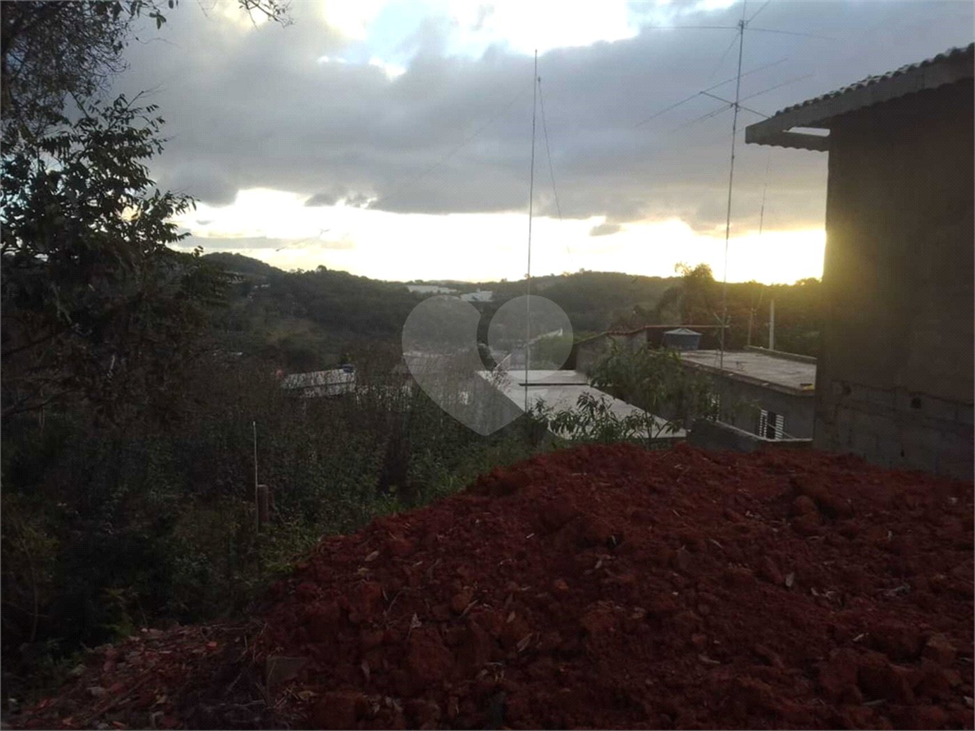 Casa à venda com 2 quartos, sendo 1 suíte, em Canjica (terra Preta), Mairiporã, SP