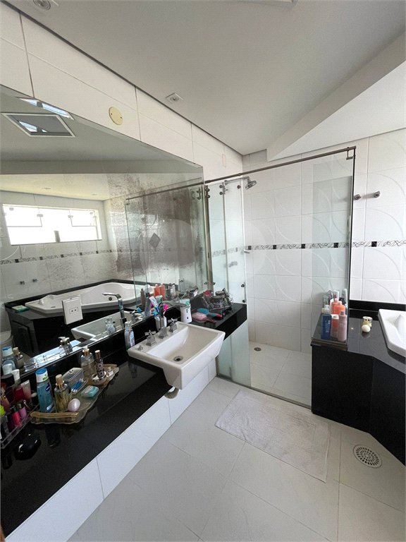 Casa à venda com 4 suítes no condomínio Aruã Lagos, Mogi das Cruzes - SP