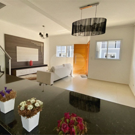 Casa à venda com 2 suítes no condomínio Renaissence Clube, Suzano - SP