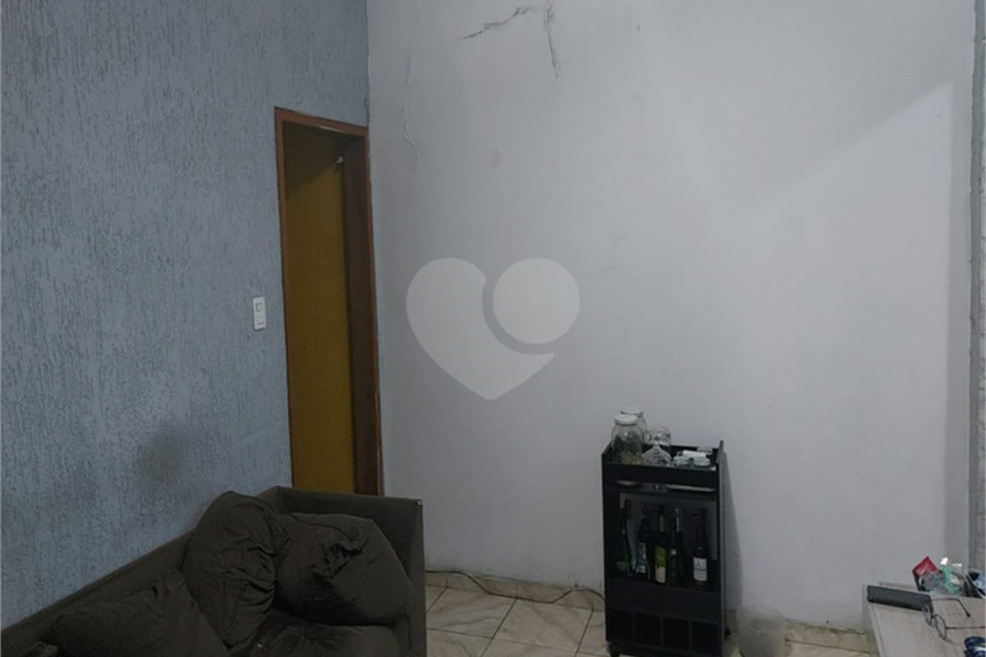 Sobrado à venda com 4 quartos no Brasilândia, São Paulo, SP