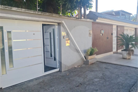 Casa à venda com 3 quartos, sendo 1 suíte, em Campo Grande, Rio de Janeiro, RJ