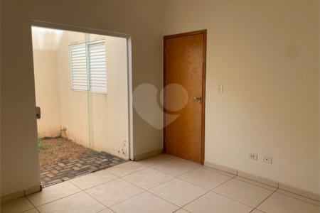 Casa à venda com 3 quartos no condomínio Cidade Das Águas, Três Lagoas - MS