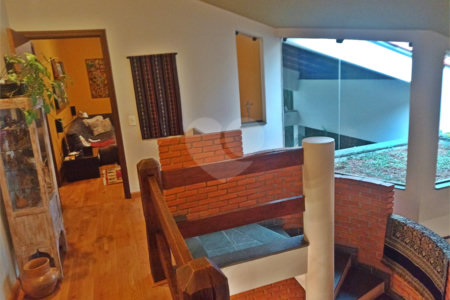 Casa à venda com 4 quartos, sendo 2 suítes,  em Morumbi, São Paulo, SP