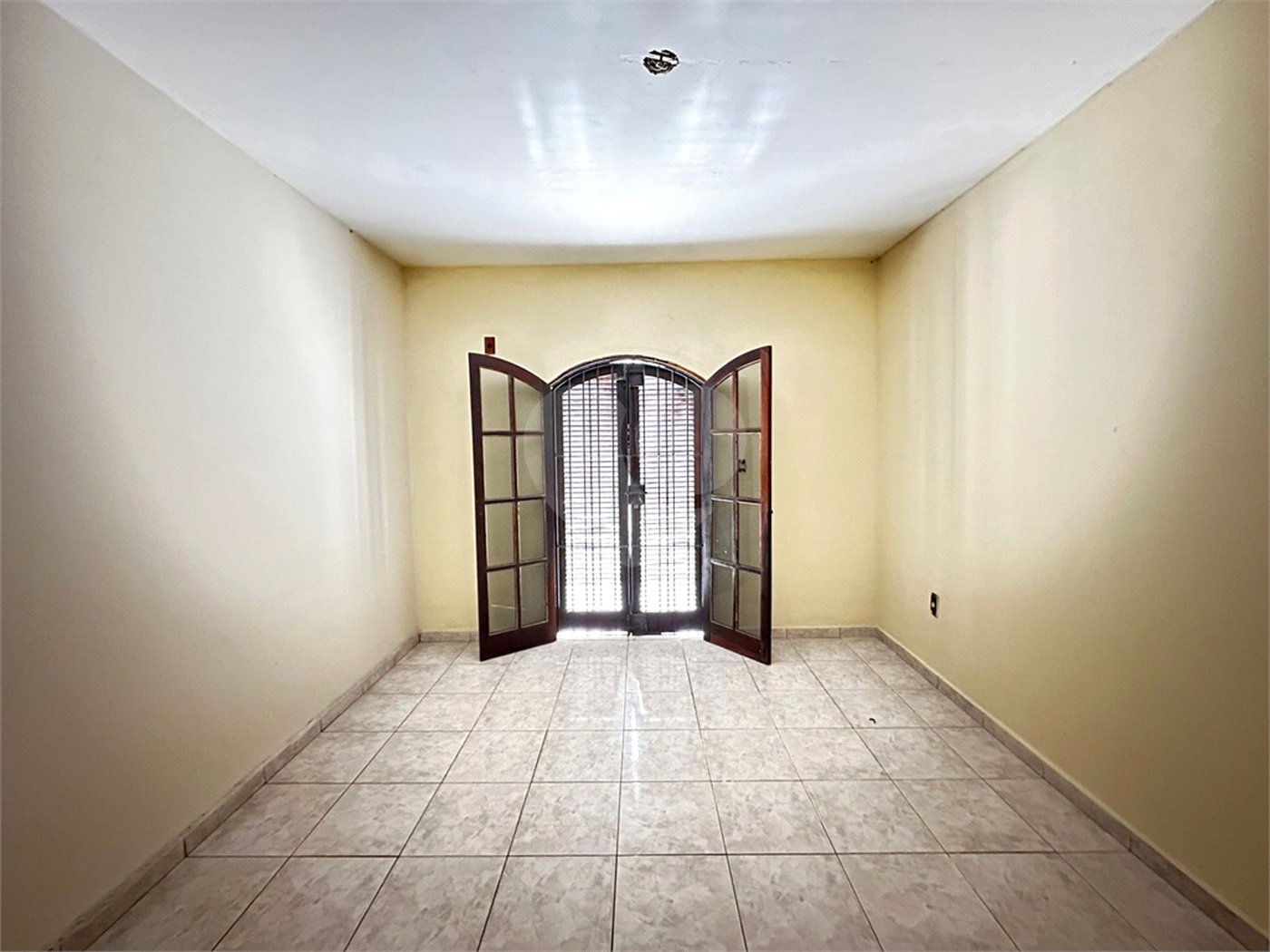 Sobrado à venda com 3 quartos, sendo 1 suíte, em Parque Suzano, Suzano, SP