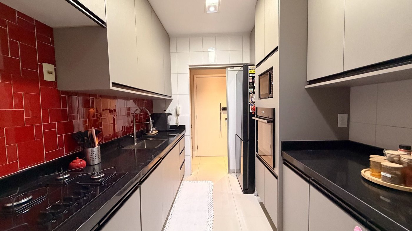 Cobertura Duplex com Vista para o Mar | 3 Suítes, SPA Privativo, Porteira Fechada e Lazer Completo