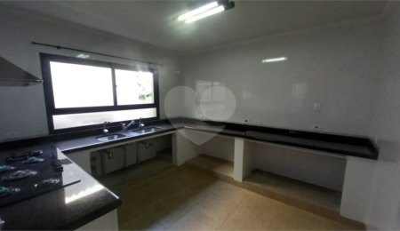 Sobrado à venda com 4 quartos, sendo 2 suítes,  em Tremembé, São Paulo, SP