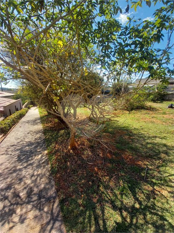 Casa à venda com 5 quartos, sendo 2 suítes, no condomínio Estância Marambaia, Vinhedo - SP