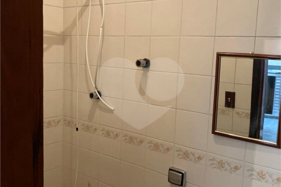 Sobrado à venda com 3 quartos, sendo 1 suíte, em Vila Mazzei, São Paulo, SP