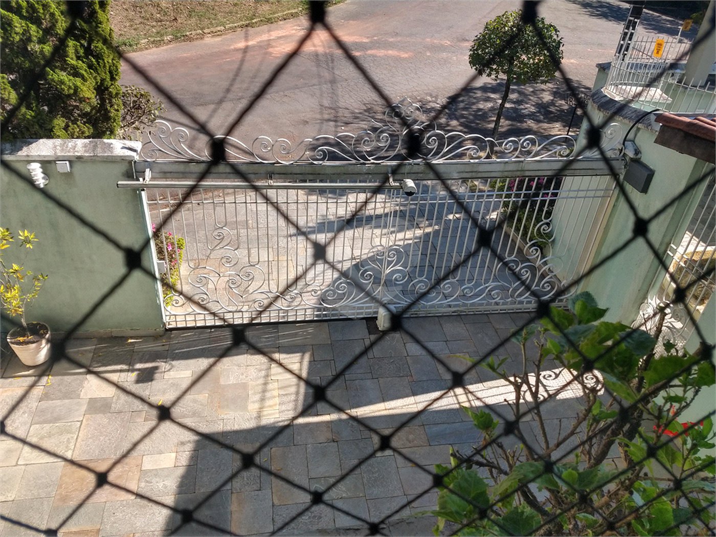 Sobrado à venda com 4 quartos, sendo 1 suíte,  em Parque dos Príncipes, São Paulo, SP