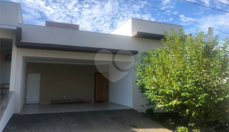 Casa à venda com 4 quartos, sendo 1 suíte,  no condomínio Villagio Milano, Sorocaba - SP