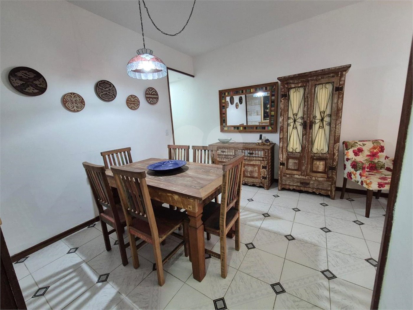 Apartamento à venda com 3 quartos, sendo 1 suíte,  no Centro, Cabo Frio, RJ