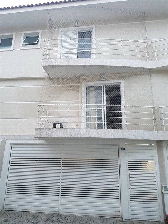 Casa à venda com 3 quartos, sendo 1 suíte, no condomínio Residencial Reserva das Palmeiras, São Paulo - SP