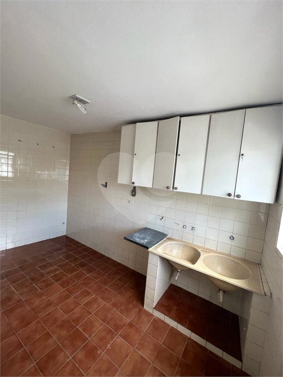 Sobrado à venda com 3 quartos, sendo 1 suíte, em Vila Vitório Mazzei, São Paulo, SP