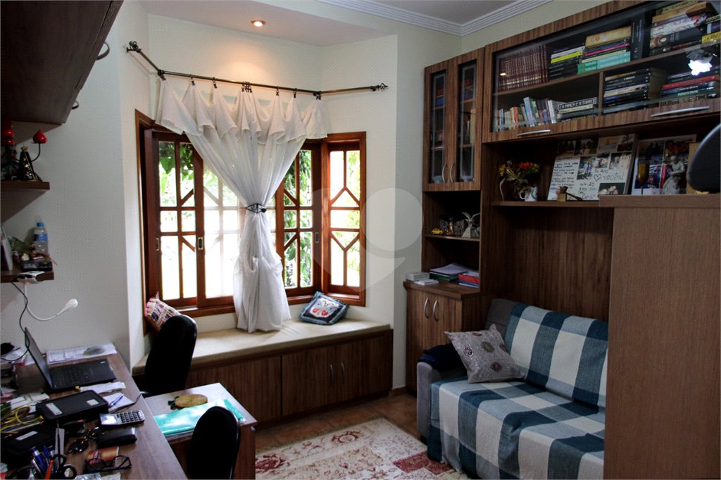Casa à venda ou para alugar com 3 suítes em Vila Petrópolis, Atibaia, SP