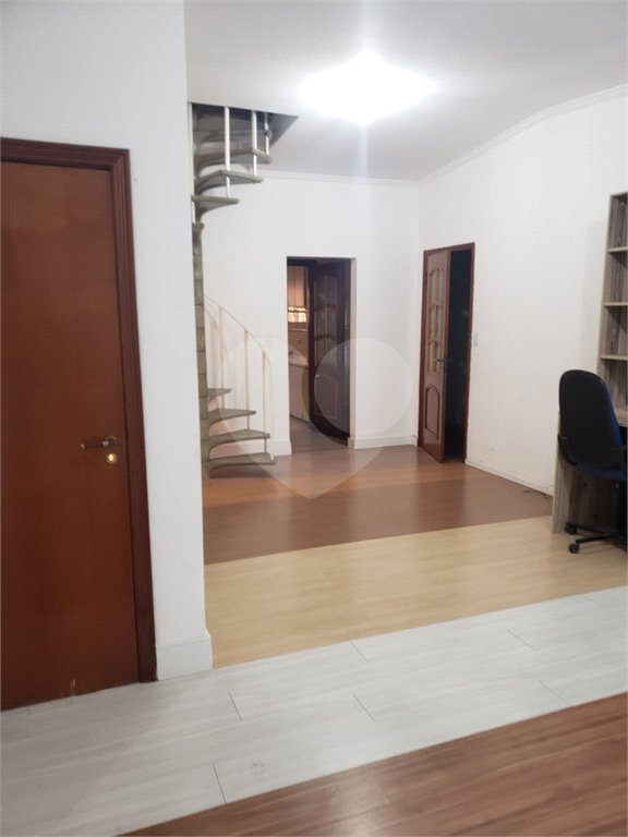 Casa à venda com 5 quartos, sendo 3 suítes,  em Vila Galvão, Guarulhos, SP
