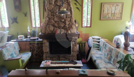 Sobrado à venda com 4 quartos, sendo 1 suíte,  em Chácara Monte Alegre, São Paulo, SP