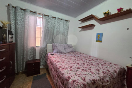 Casa Térrea à venda com 2 quartos em Parque Independência, São Paulo, SP