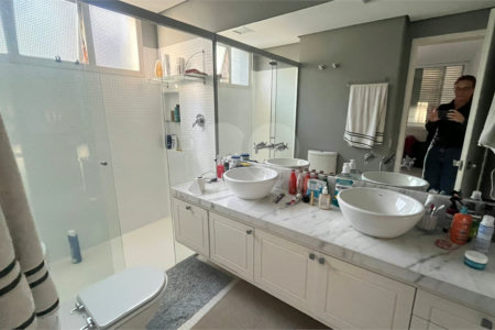 Apartamento à venda com 3 suítes em Vila Suzana, São Paulo, SP