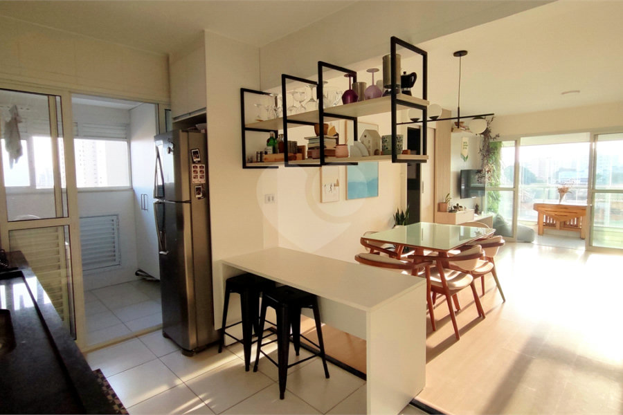 Apartamento à venda com 2 quartos, sendo 1 suíte,  em Vila Guilherme, São Paulo, SP