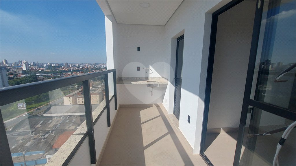 Apartamento à venda com 3 quartos, sendo 1 suíte, em Jardim Refúgio, Sorocaba, SP